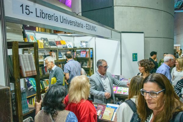 Stand LibreriaU FeriaMZA 2025